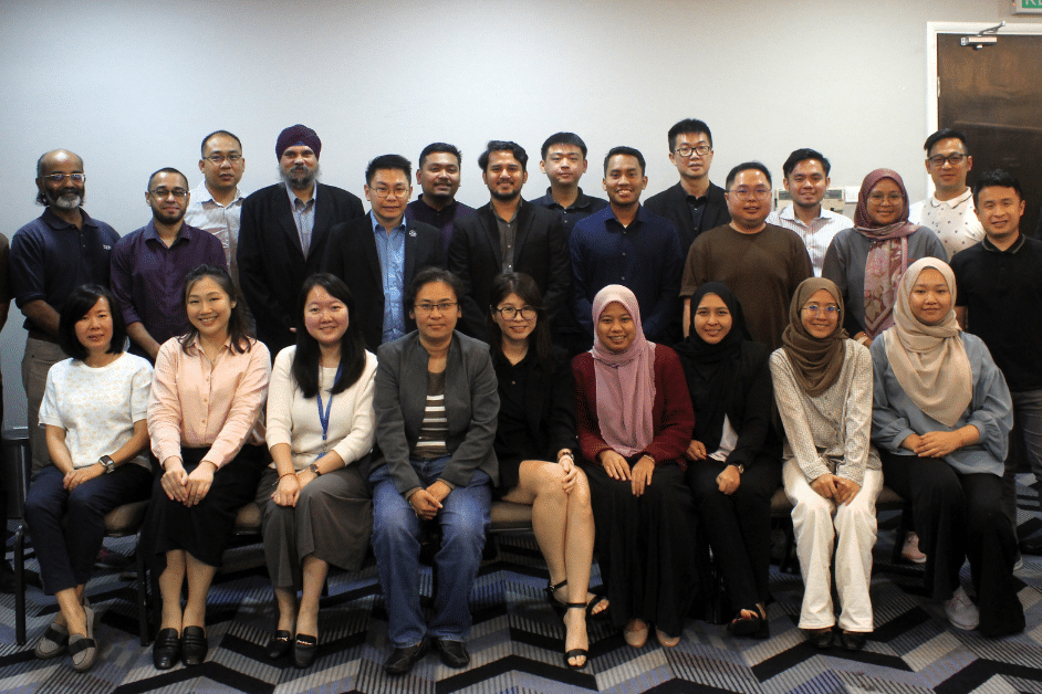 Group Photo of Participants and Trainers at MBizM’s Lean Six Sigma Green Belt Certification Course (Program Latihan MADANI). Group photo of MSME participants and trainers from MBizM Sdn. Bhd. during the Lean Six Sigma Green Belt Certification Course under Program Latihan MADANI, held at Acappella Suite Hotel.
